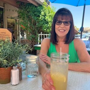 Meet your Posher, Posh